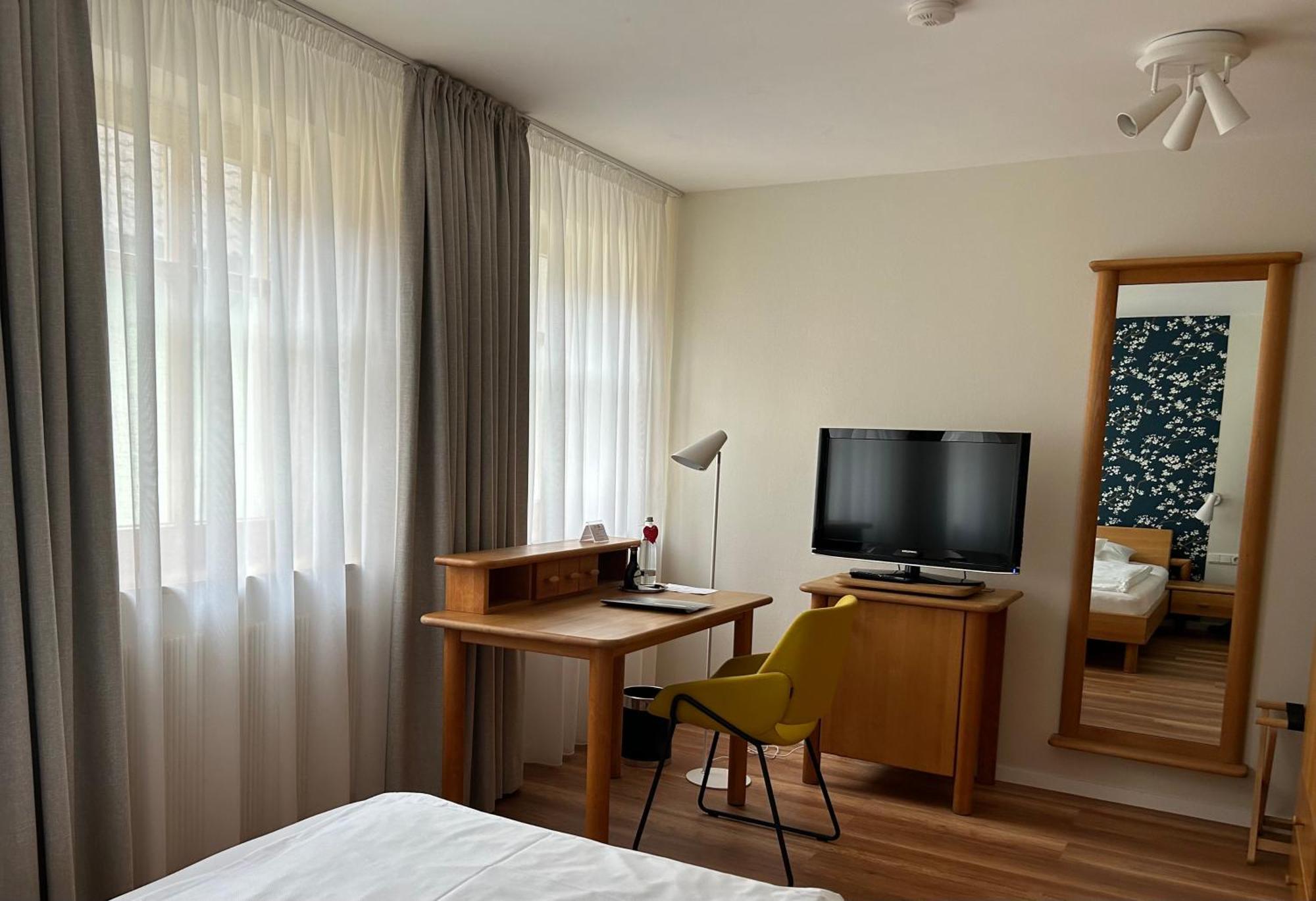 Hotel Am Torturm Volkach Bagian luar foto
